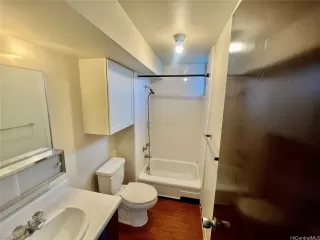 Photo #2: 202605945 Listing 