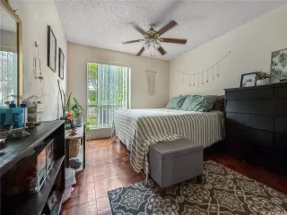 Photo #4: 202605947 Listing 