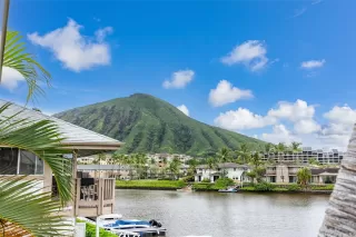 Photo #4: 202605949 Listing 