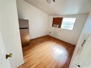 Photo #5: 202605950 Listing 