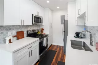 Photo #2: 202605966 Listing 