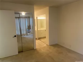 Photo #5: 202605969 Listing 