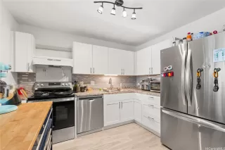 Photo #4: 202605979 Listing 