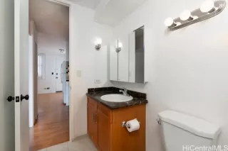 Photo #5: 202605980 Listing 