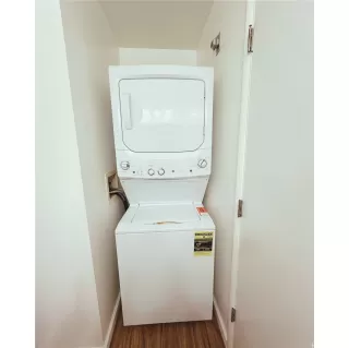 Photo #4: 202605989 Listing 