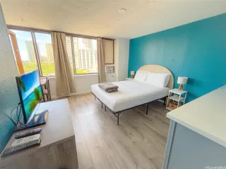 Photo #4: 202605990 Listing 