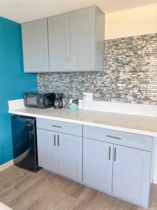 Photo #6: 202605990 Listing 