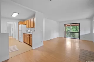 Photo #4: 202606027 Listing 