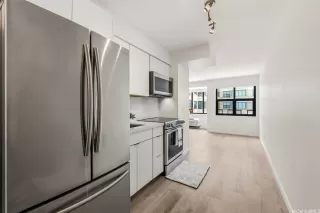 Photo #6: 202606032 Listing 