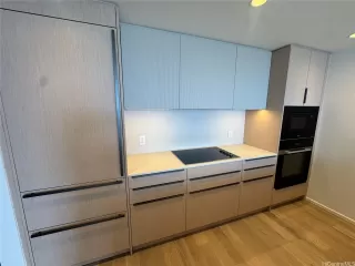 Photo #5: 202606035 Listing 