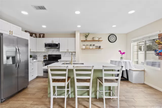 MLS: 202606072 Condo For Sale