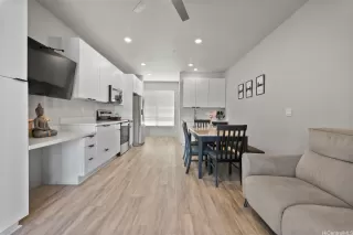 Photo #6: 202606077 Listing 