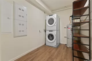 Photo #4: 202606092 Listing 