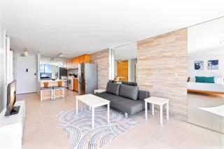 Photo #6: 202606117 Listing 