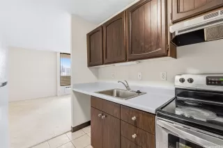 Photo #4: 202606125 Listing 