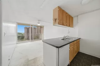 Photo #5: 202606167 Listing 