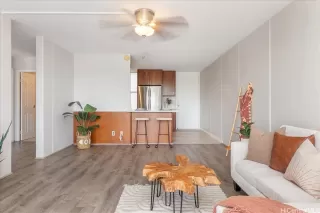 Photo #5: 202606226 Listing 