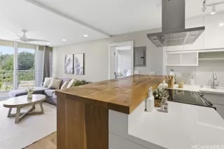 Photo #5: 202606265 Listing 