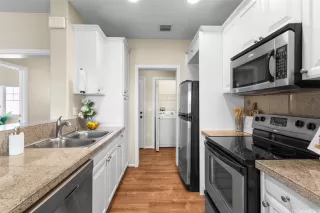 Photo #4: 202606338 Listing 