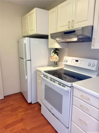 Photo #6: 202606370 Listing 