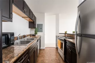 Photo #4: 202606380 Listing 