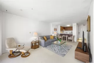 Photo #5: 202606419 Listing 