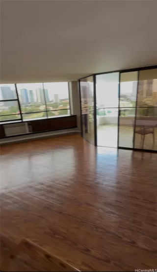 Photo #4: 202606424 Listing 