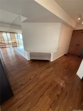 Photo #6: 202606424 Listing 