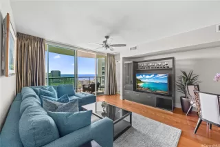 Photo #4: 202606457 Listing 