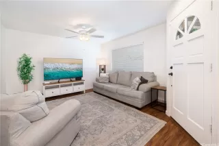 Photo #2: 202606461 Listing 