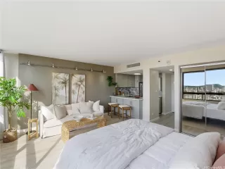 Photo #3: 202606478 Listing 