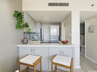 Photo #5: 202606478 Listing 