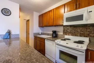 Photo #6: 202606498 Listing 