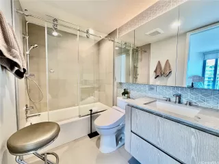 Photo #5: 202606504 Listing 