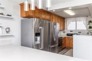 Photo #2: 202606510 Listing 