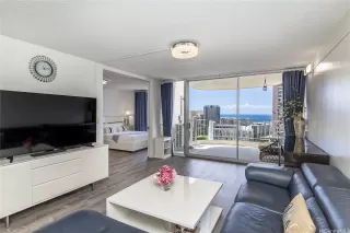 Photo #4: 202606510 Listing 