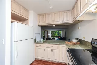 Photo #3: 202606545 Listing 