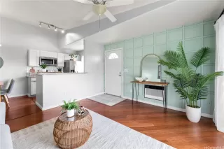 Photo #3: 202606552 Listing 