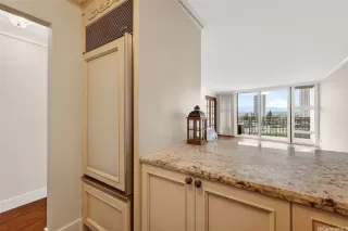 Photo #5: 202606558 Listing 