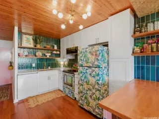 Photo #3: 202606560 Listing 