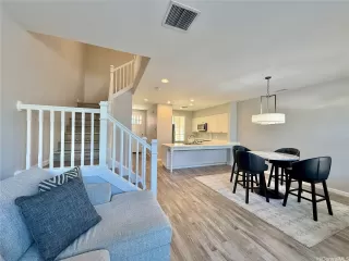 Photo #5: 202606567 Listing 