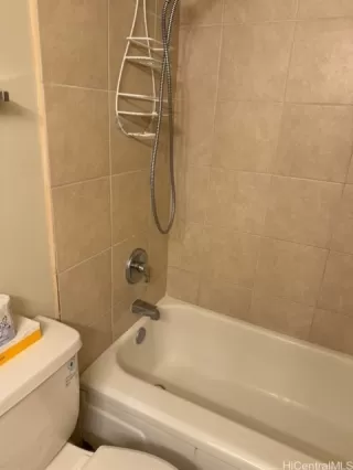 Photo #4: 202606572 Listing 