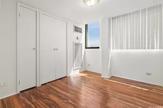 Photo #5: 202606593 Listing 