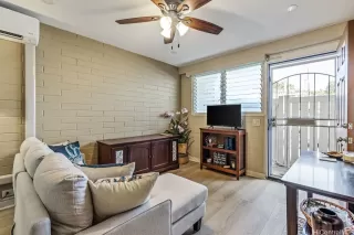 Photo #4: 202606606 Listing 