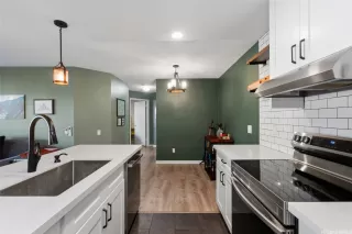 Photo #3: 202606619 Listing 