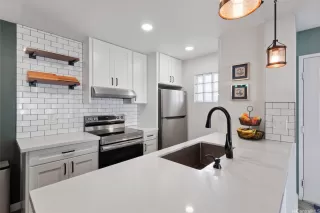 Photo #5: 202606619 Listing 