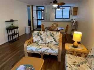 Photo #4: 202606620 Listing 