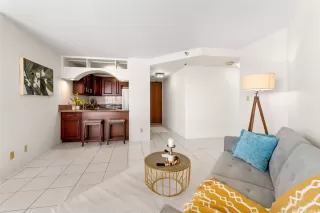 Photo #3: 202606727 Listing 