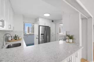 Photo #3: 202606764 Listing 