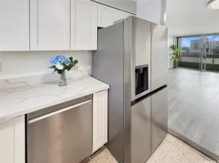 Photo #5: 202606799 Listing 